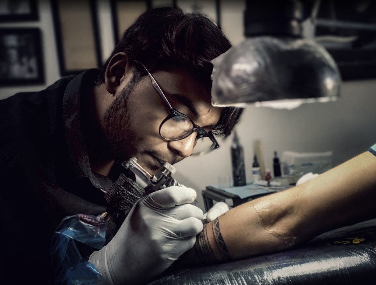 Vidit Shah — Dotwork, Lineart, Geometric